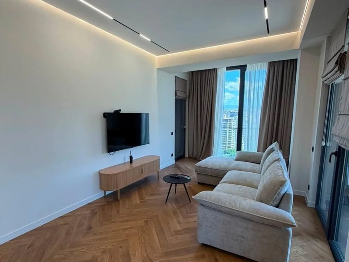 1-Bedroom, 65 m²