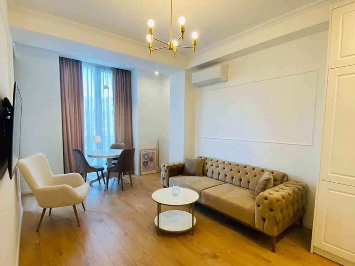 1-Bedroom, 75 m²